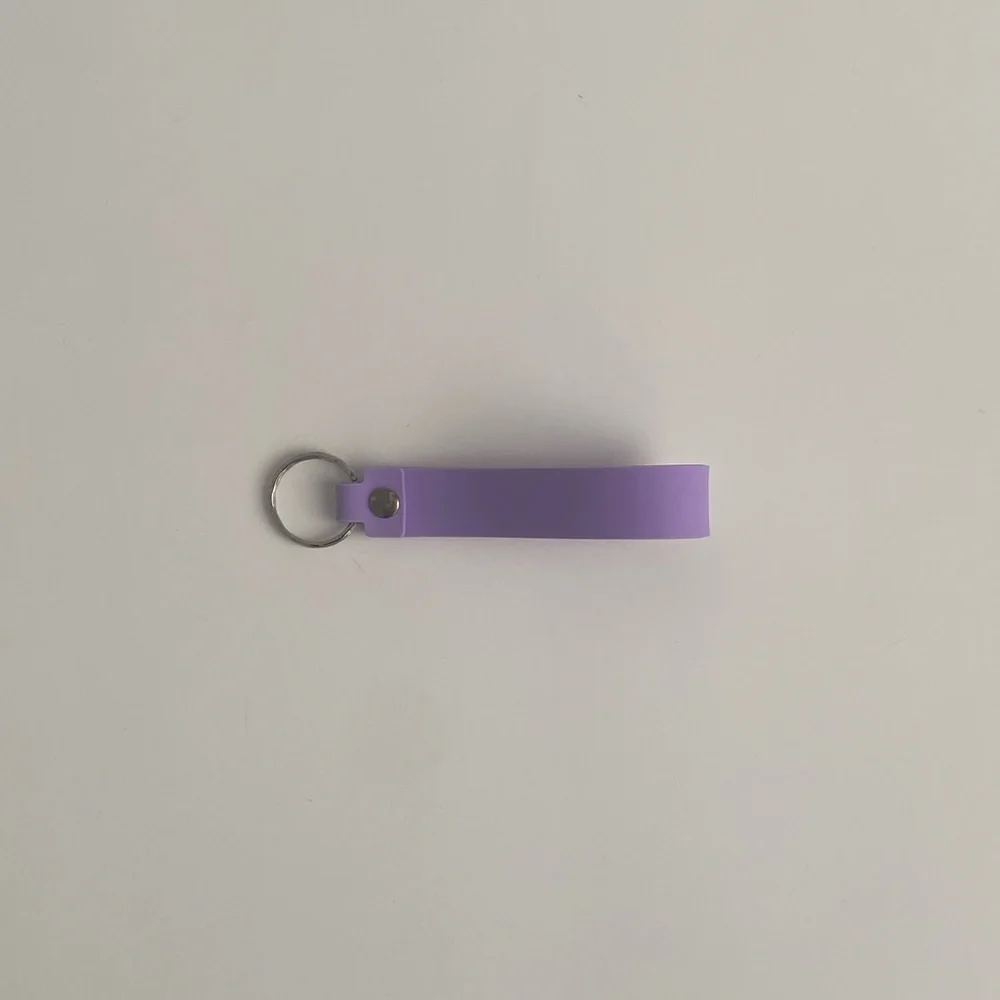Hello Kitty Purple Keychain - Picture 3 of 3